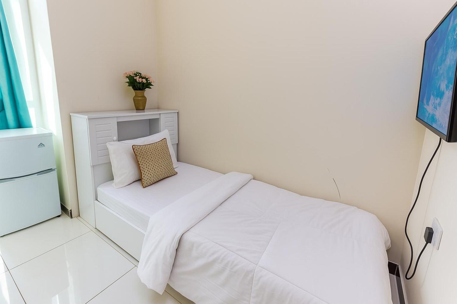 Nice Single Rooms For "Girls" Only In Dubai, Marina Exterior foto